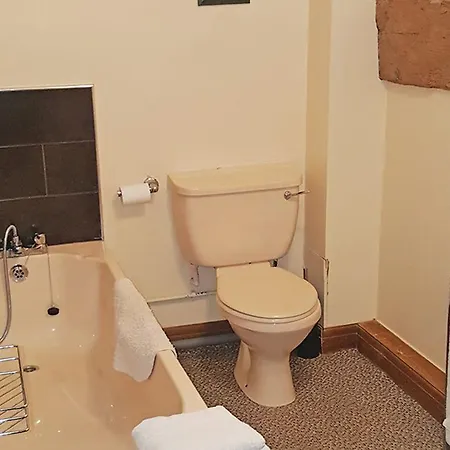 Meadows End منتزه العطل *