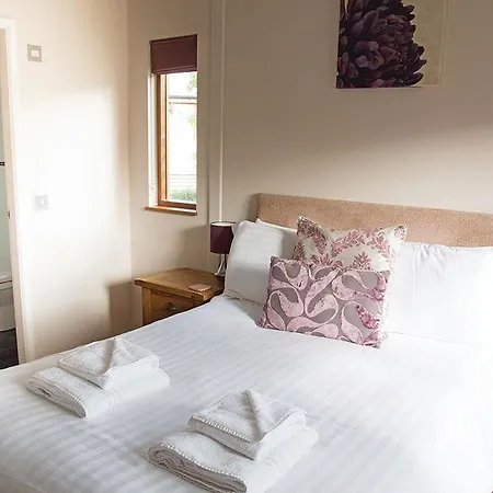 Meadows End كارتميل